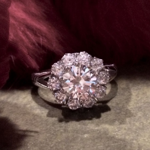 Phantom of the Opera Christine Engagement Ring - Picture 5 of 6